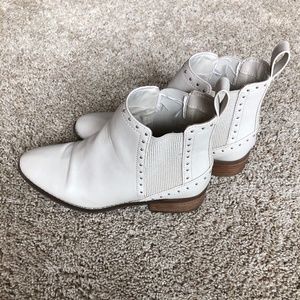 American Eagle Boots Size 7